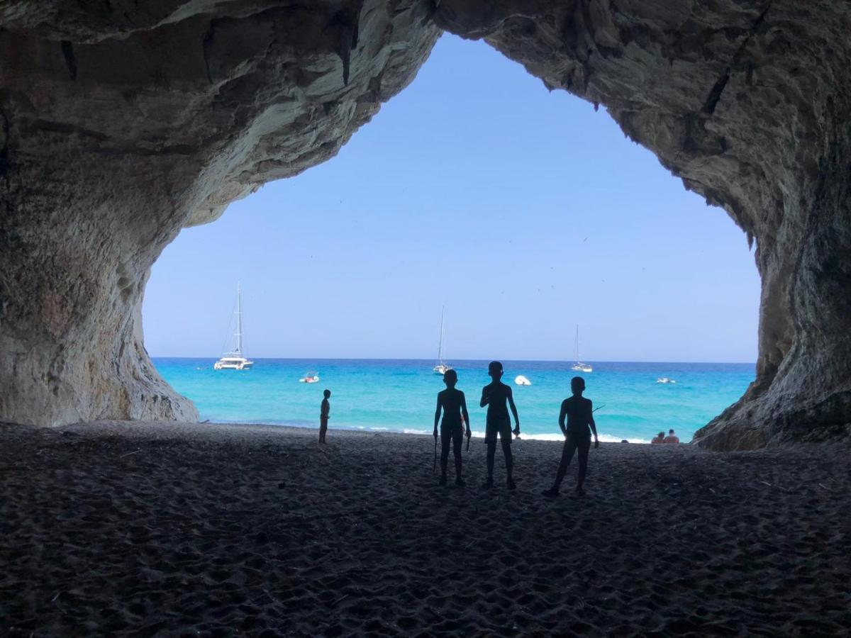 Appartamenti Le Conchiglie E Le Stelle Marine Cala Gonone Luaran gambar
