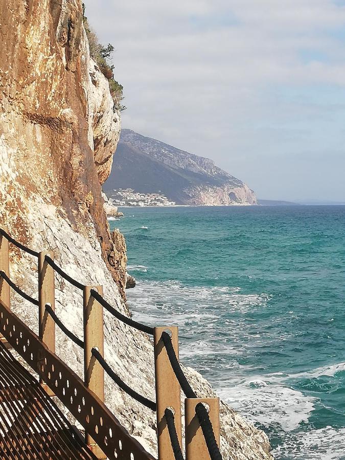 Appartamenti Le Conchiglie E Le Stelle Marine Cala Gonone Luaran gambar